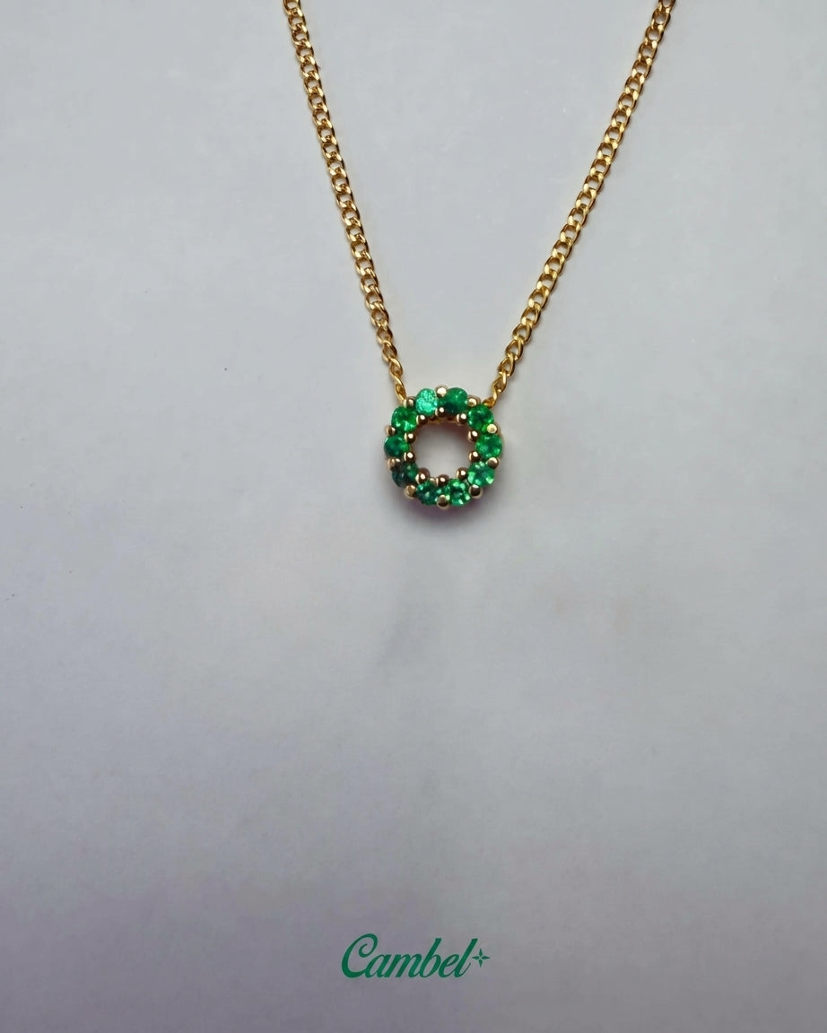Dije y cadena de Halo de Esmeraldas Colombianas | Oro 18k