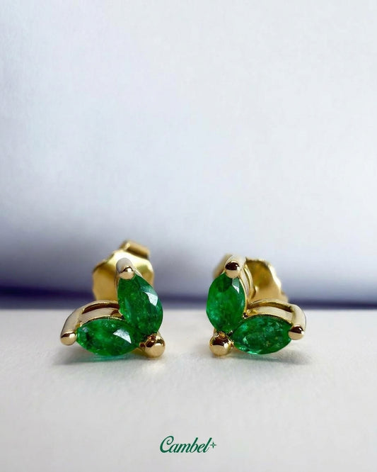 Aretes Mariposa en Oro 18k con Esmeraldas Colombianas Talla Marquise
