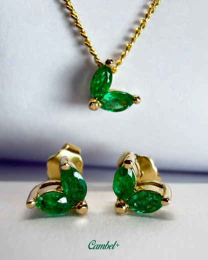 Foto de alta joyería: Set mariposa en oro amarillo de 18k con 6 esmeraldas colombianas naturales cambel