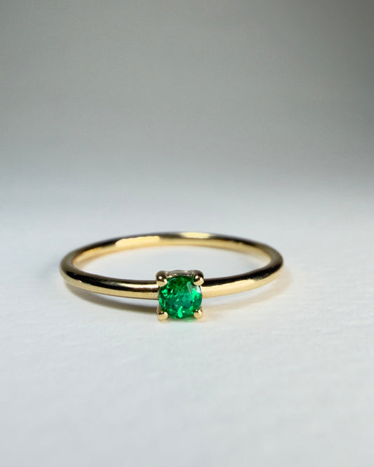 Anillo Solitario con Esmeralda | Oro 18k